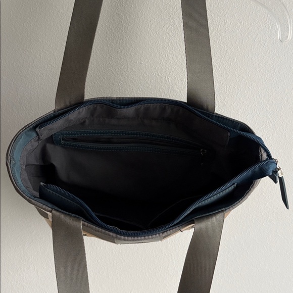 Comely Woven Seatbelt Tote Bag - Beige, Black, and Brown - Picture 3 of 7